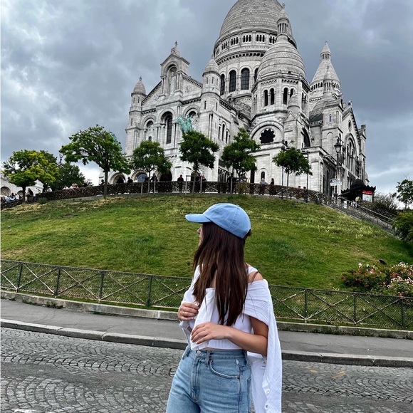 Meet your Posher, Delaney - Picture 3 of 4